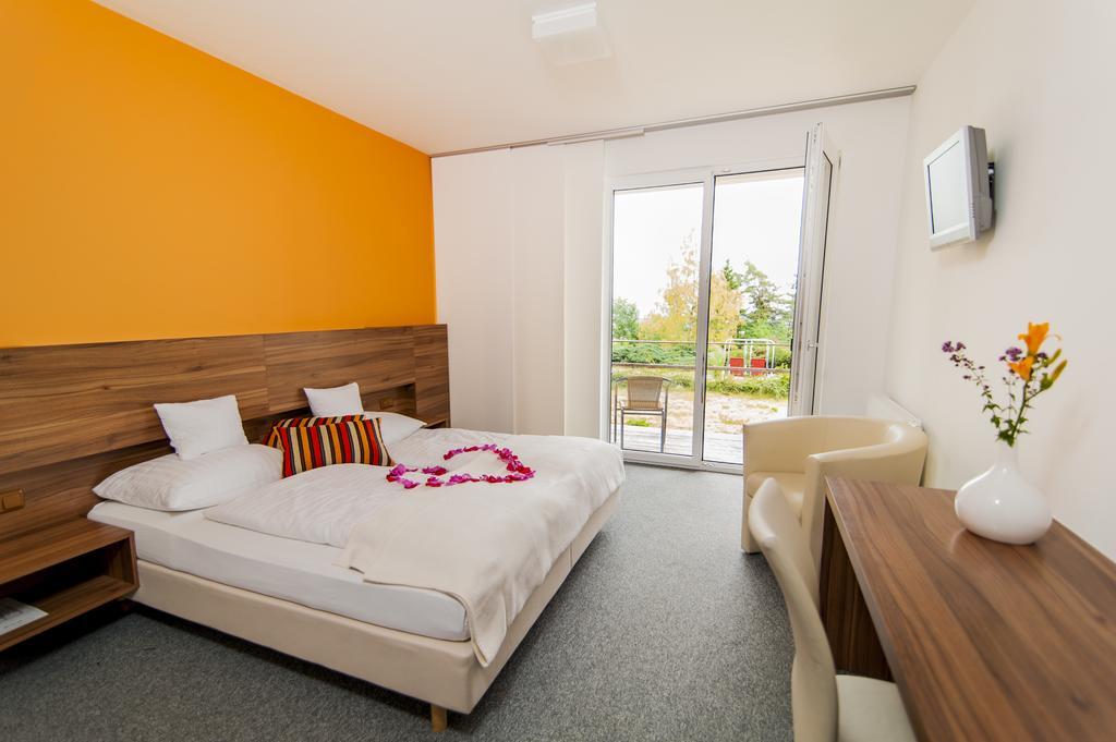 Amethysthotel Mantler Maissau Ruang foto