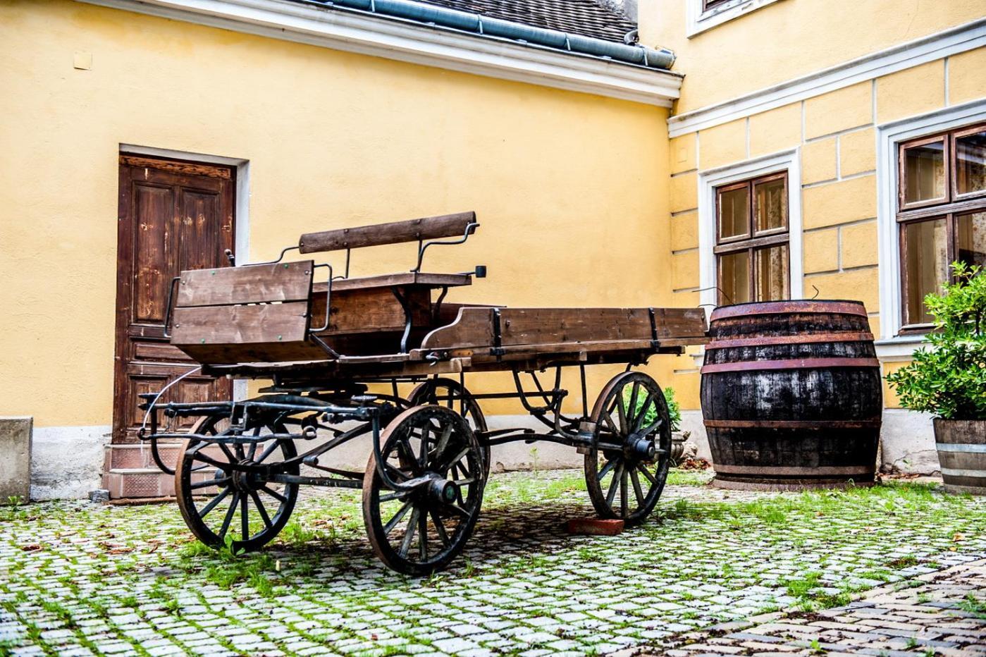 Amethysthotel Mantler Maissau Bagian luar foto